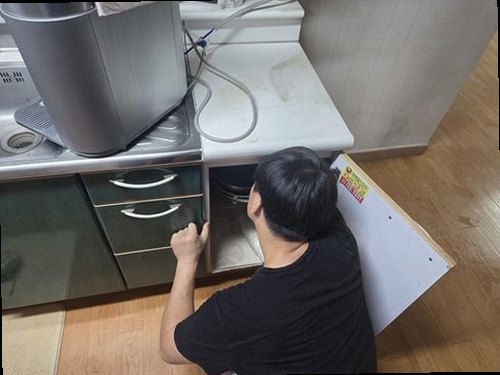 동안구 누수탐지 관양동 누수탐지 주방누수해결 싱크대 아래 젖은 흔적의 반전