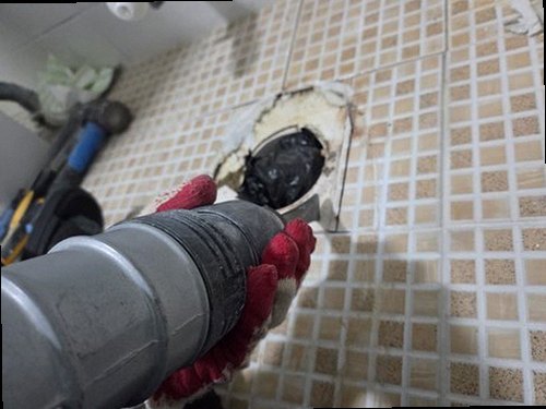 부여군 누수탐지 장암면 다세대주택 2층 계단 벽면 시공 후기 사진