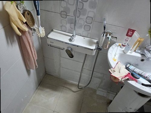부여군 누수탐지 구룡면 공장 사무실 1층 화장실 앞 시공 후기 사진