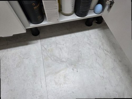 사상구 누수탐지 화장실 천장 누수 흔적과 수도계량기 별침 확인 현장