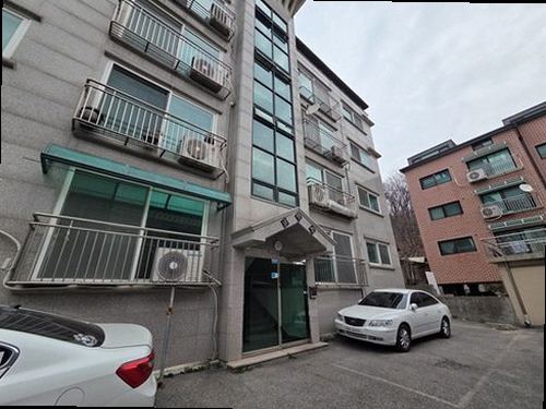 금산군 누수탐지 수도계량기 별침과 밸브를 확인하는 현장 점검 모습
