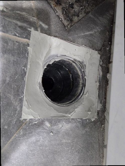 병점구 누수탐지 천장 얼룩과 벽면 수분 흔적을 확인하는 현장