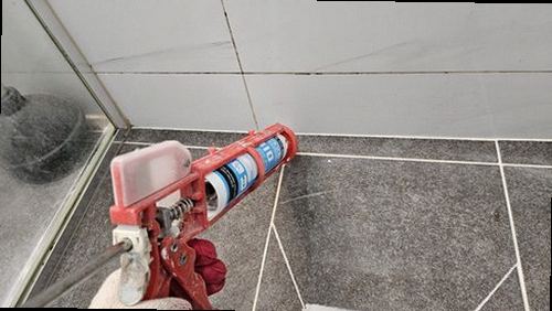 상록구 누수탐지 수도계량기 별침과 압력 게이지를 확인하는 누수 진단 현장