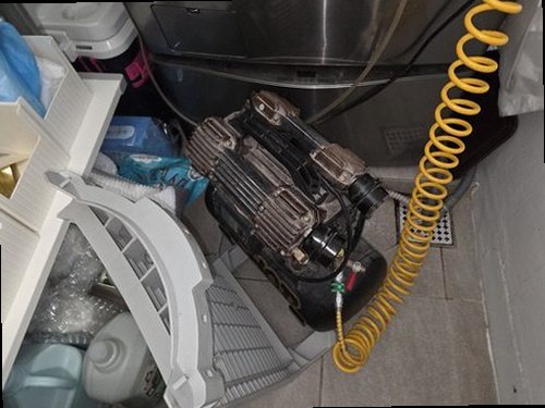 서대문구 누수탐지 천장 누수 흔적과 배관 점검 과정을 비교한 이미지