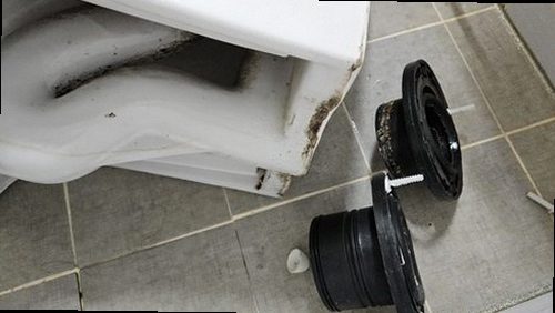 서울 강서구 누수탐지 누수탐지 장비로 배관 압력과 누수 지점을 확인하는 현장 모습