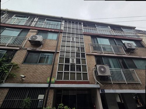 강남구 누수탐지 수도계량기 별침과 밸브를 확인하는 모습