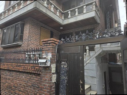 원미구 누수탐지 가스탐지기와 청음탐지기를 활용해 누수 위치를 비교하는 현장 이미지