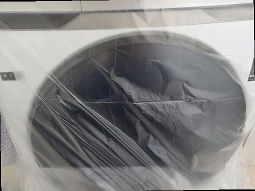 서울 중구 누수탐지 천장 얼룩과 벽면 물자국을 확인하는 모습