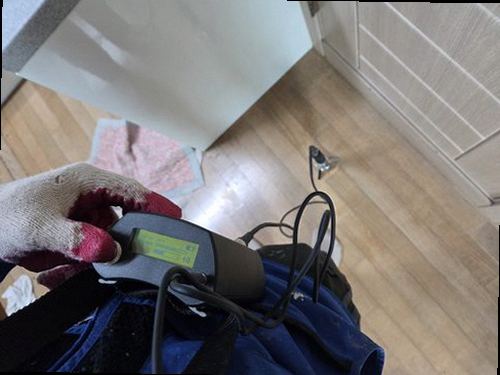 부산 동구 누수탐지 수정5동 누수탐지 거실도배젖음 방치하면 피해가 커집니다
