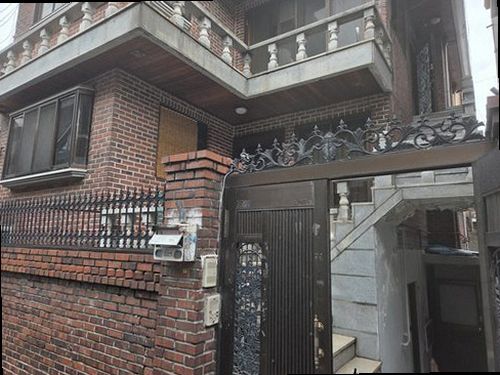 천안시 동남구 누수탐지 젖은 벽면과 천장 얼룩을 확인하는 현장