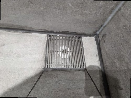 부산 누수탐지 천장 물자국과 배관 누수 피해를 확인하는 현장